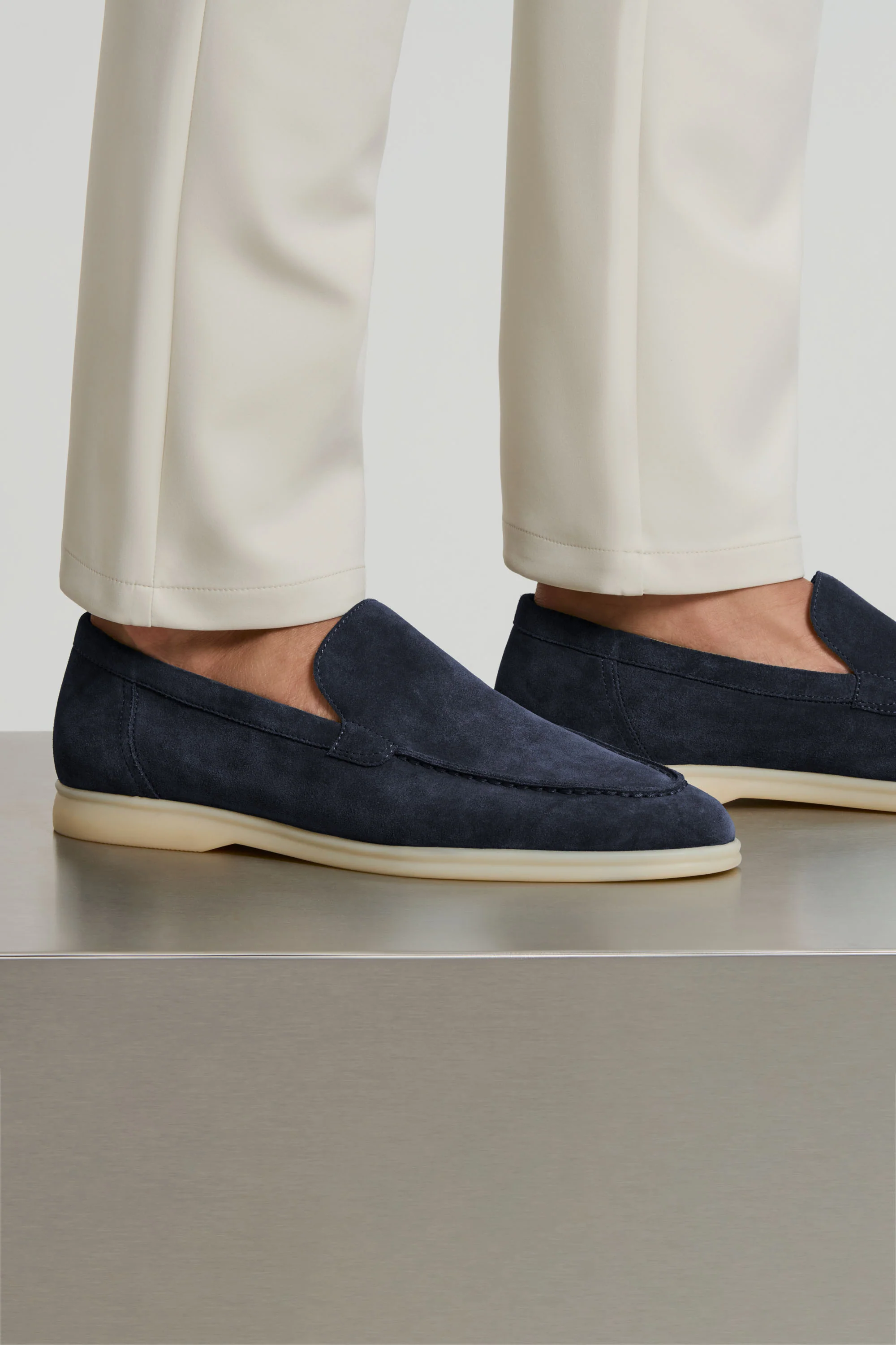 THE CLASSIC SUEDE LOAFER - Image 7