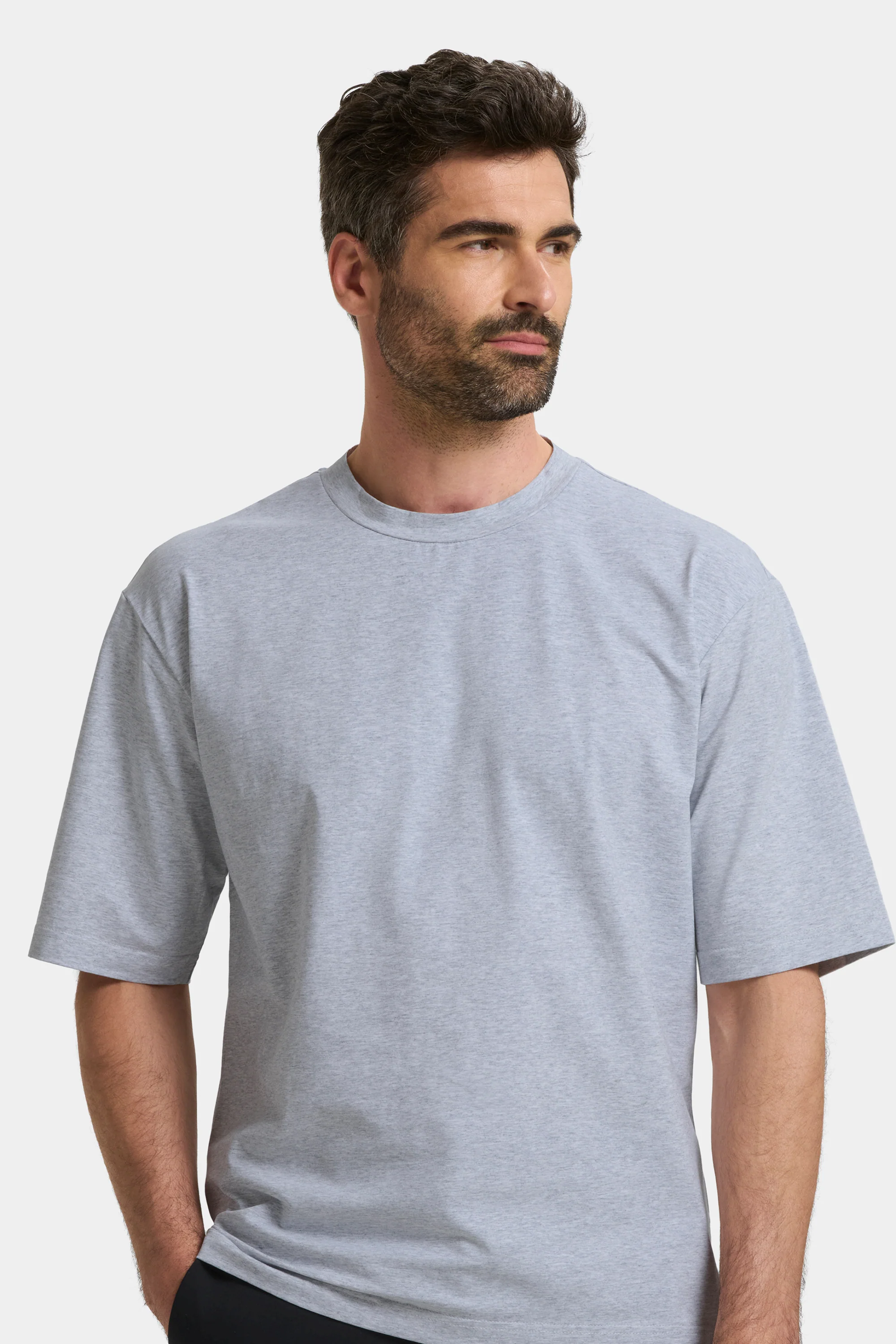THE ESSENTIAL RELAXED T-SHIRT - Image 23