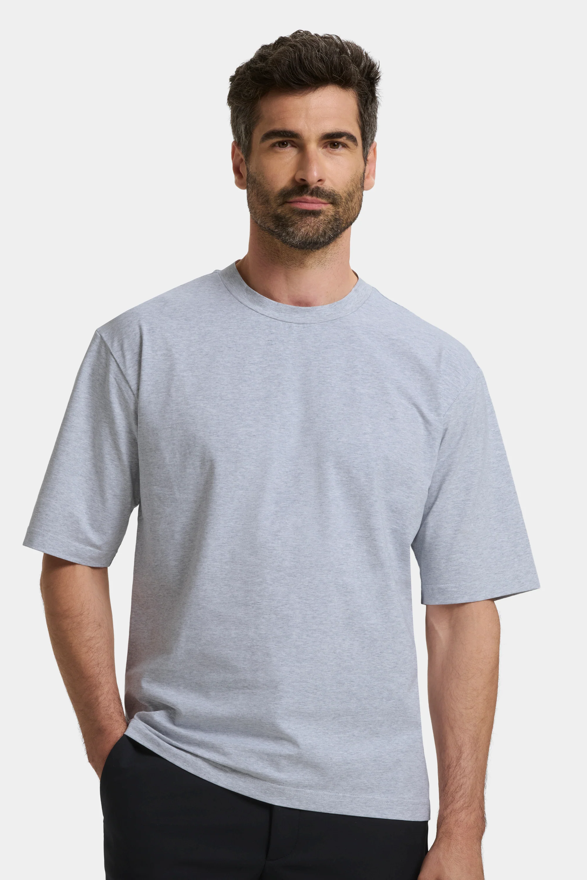 THE ESSENTIAL RELAXED T-SHIRT - Image 26