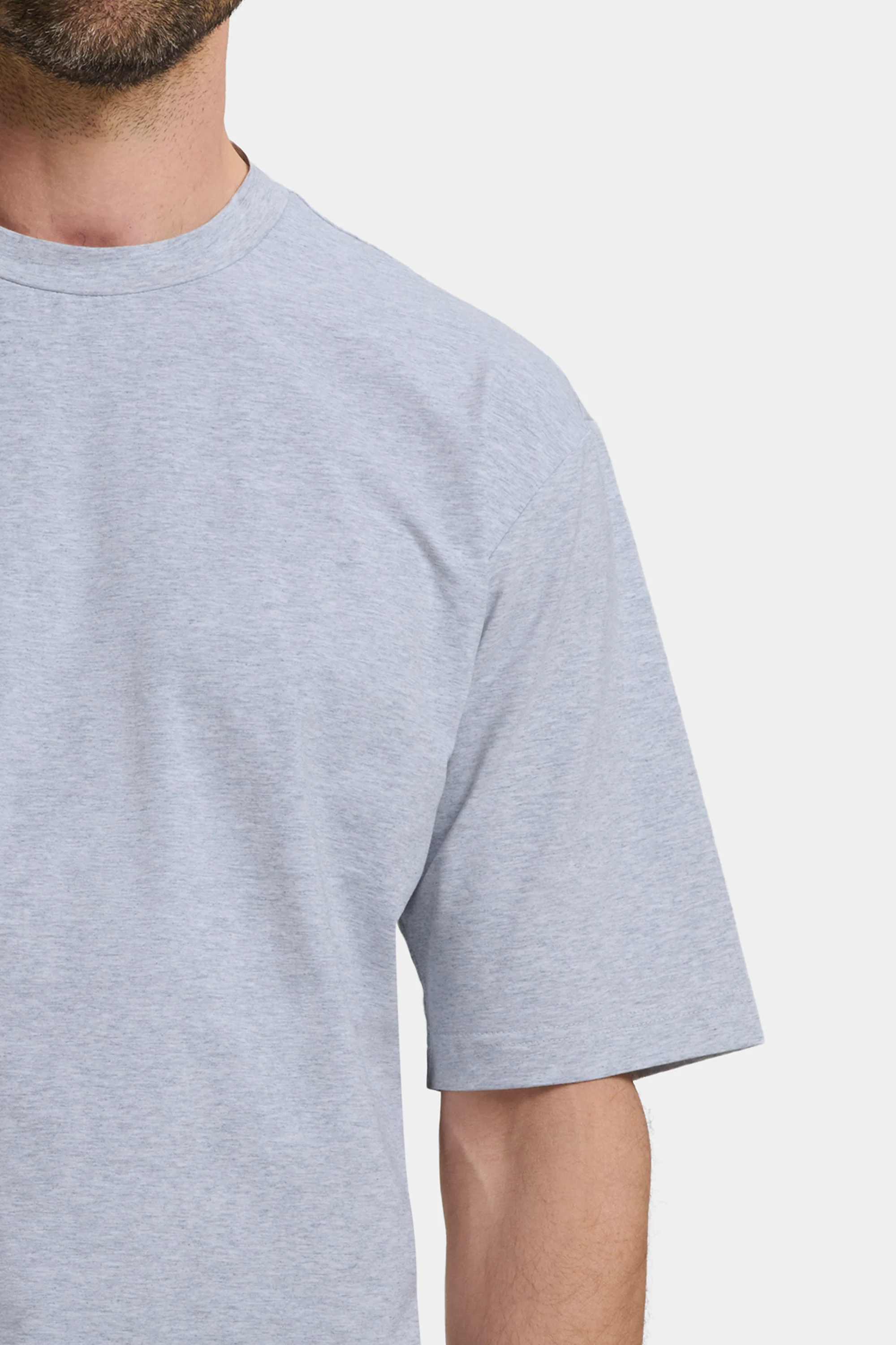 THE ESSENTIAL RELAXED T-SHIRT - Image 27