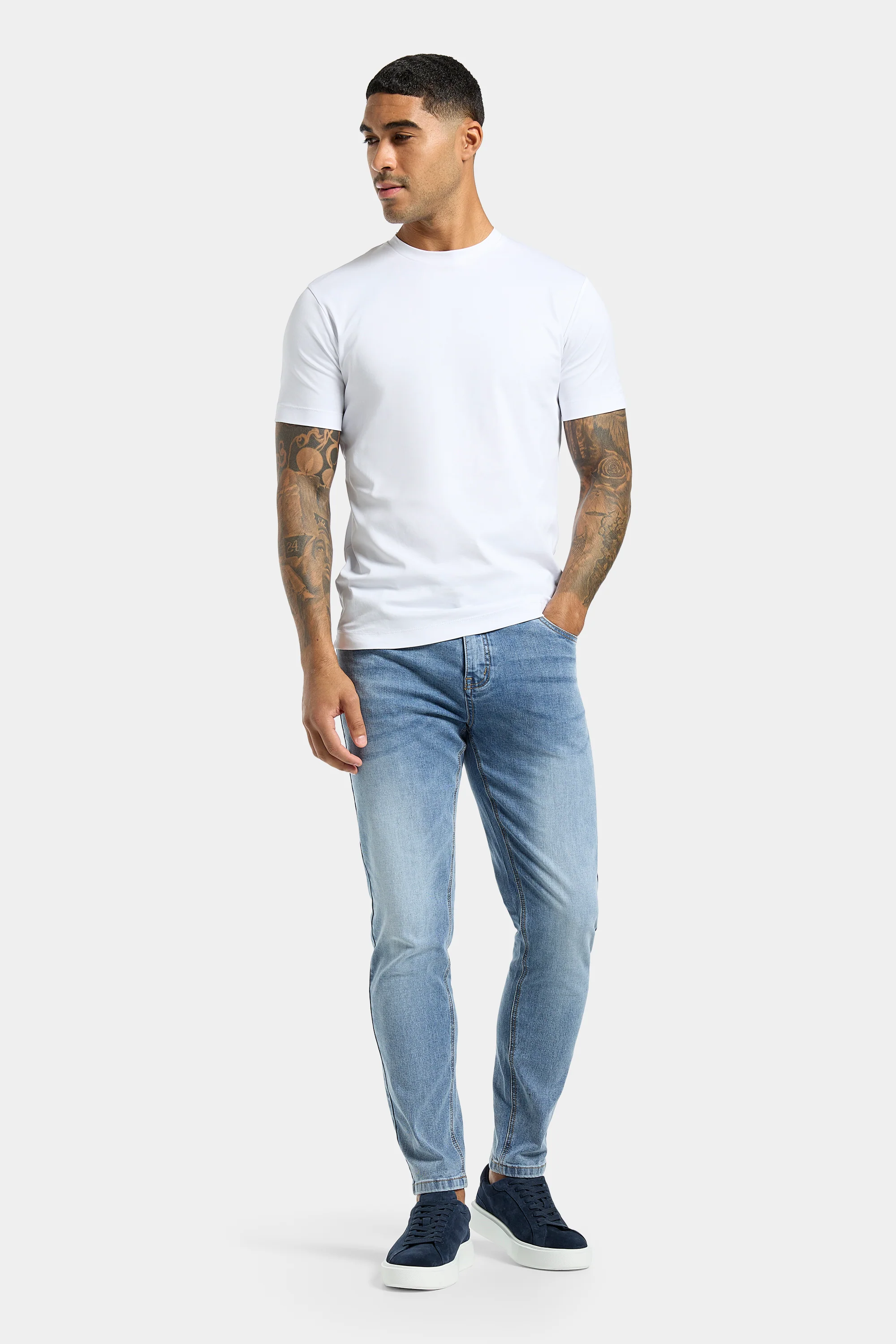 THE MATTEO SLIM JEANS - Image 14