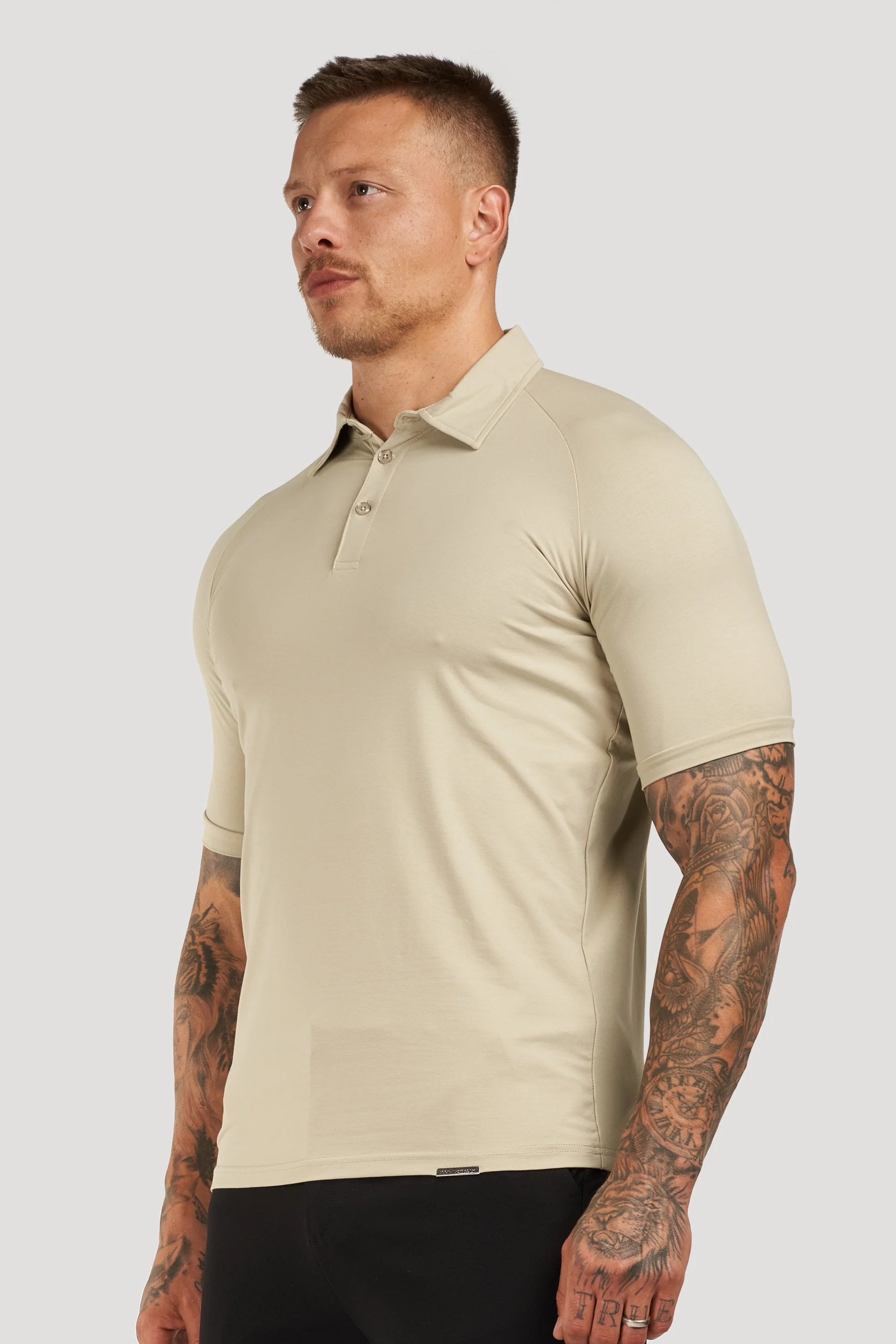 THE MUSCLE BUTTON POLO - Image 20