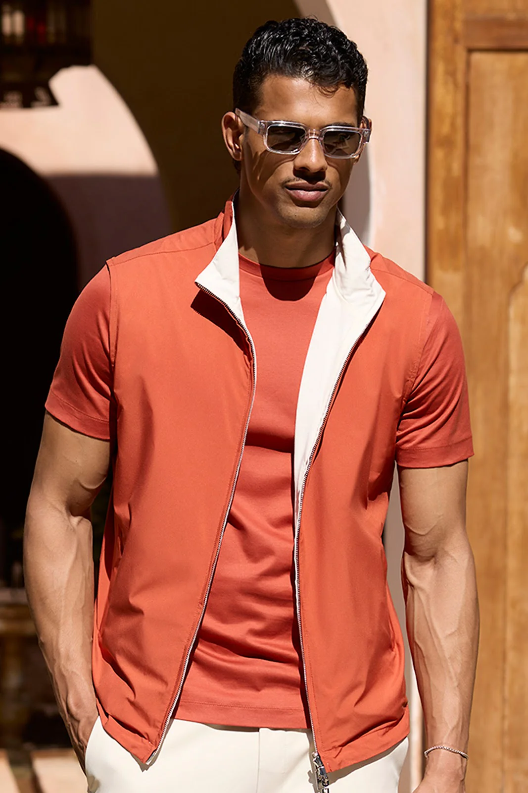 THE ROMA REVERSIBLE BODYWARMER - Image 9